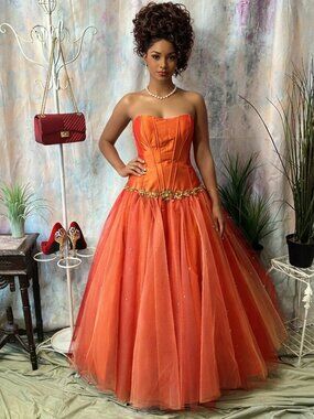 πMaggie Sottero Gorgeous Orange Red Prom- Pageant - Quensinata- Formal Gown